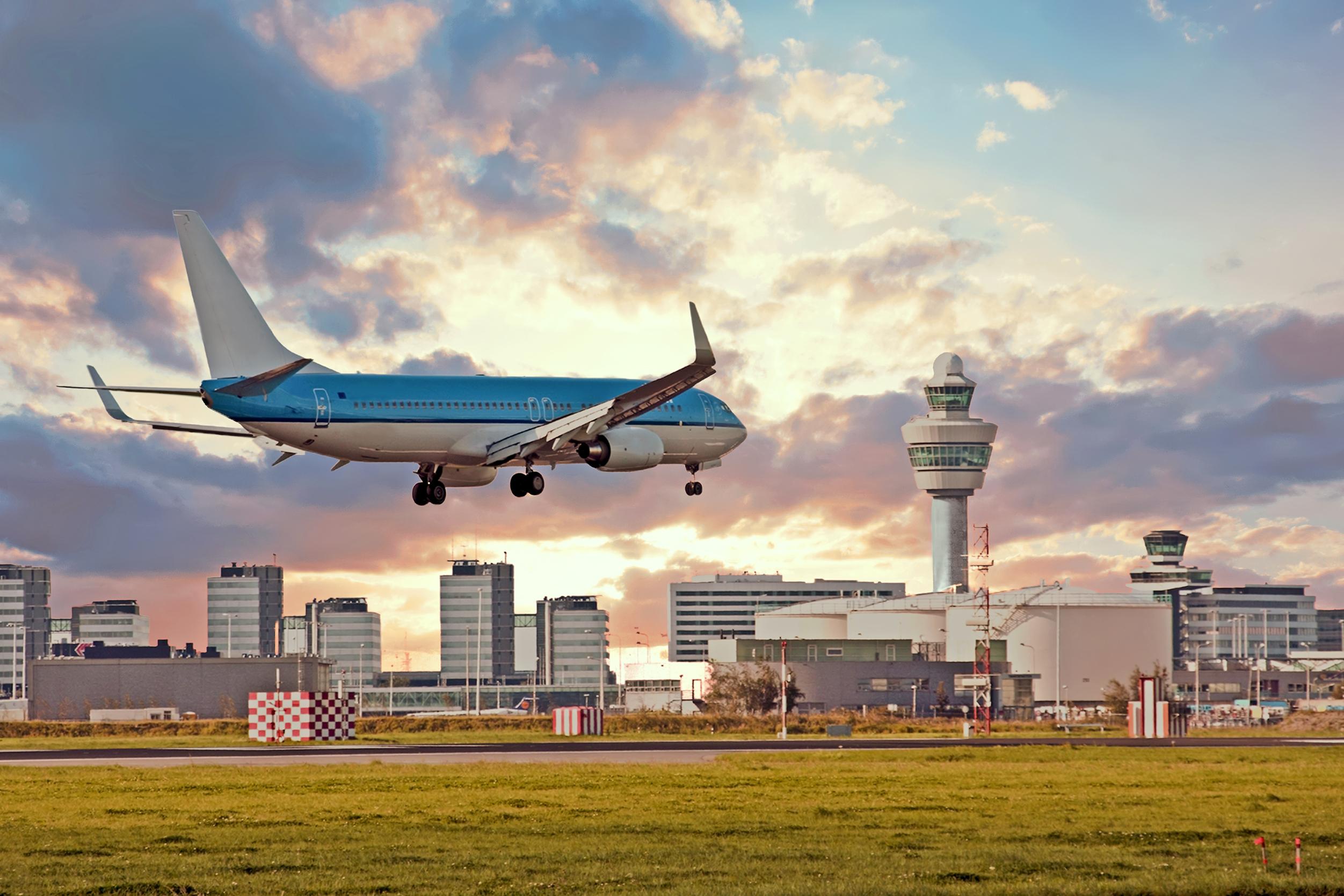 Landend vliegtuig Schiphol